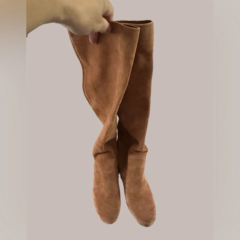 Michael Kors Women’s 6 Avery Suede Boot Pre-Loved Color: Acorn